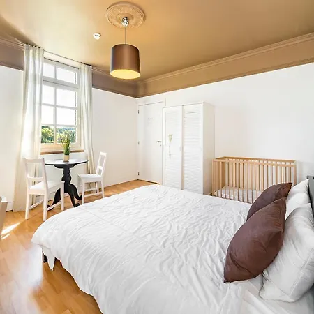 A La Clermontshof Bed & Breakfast *
